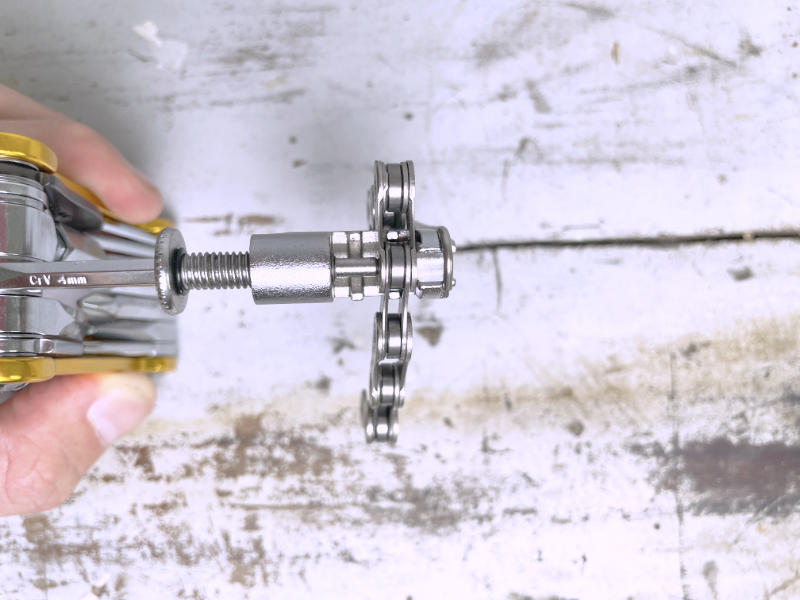 Topeak Mini 20 PRO chainbreaker